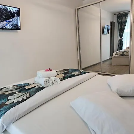 Apartman Azizi Beachfront & Piscina Sauna Gym Jacuzzi