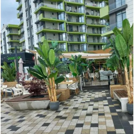 Azizi Beachfront & Piscina Sauna Gym Jacuzzi Διαμέρισμα Năvodari